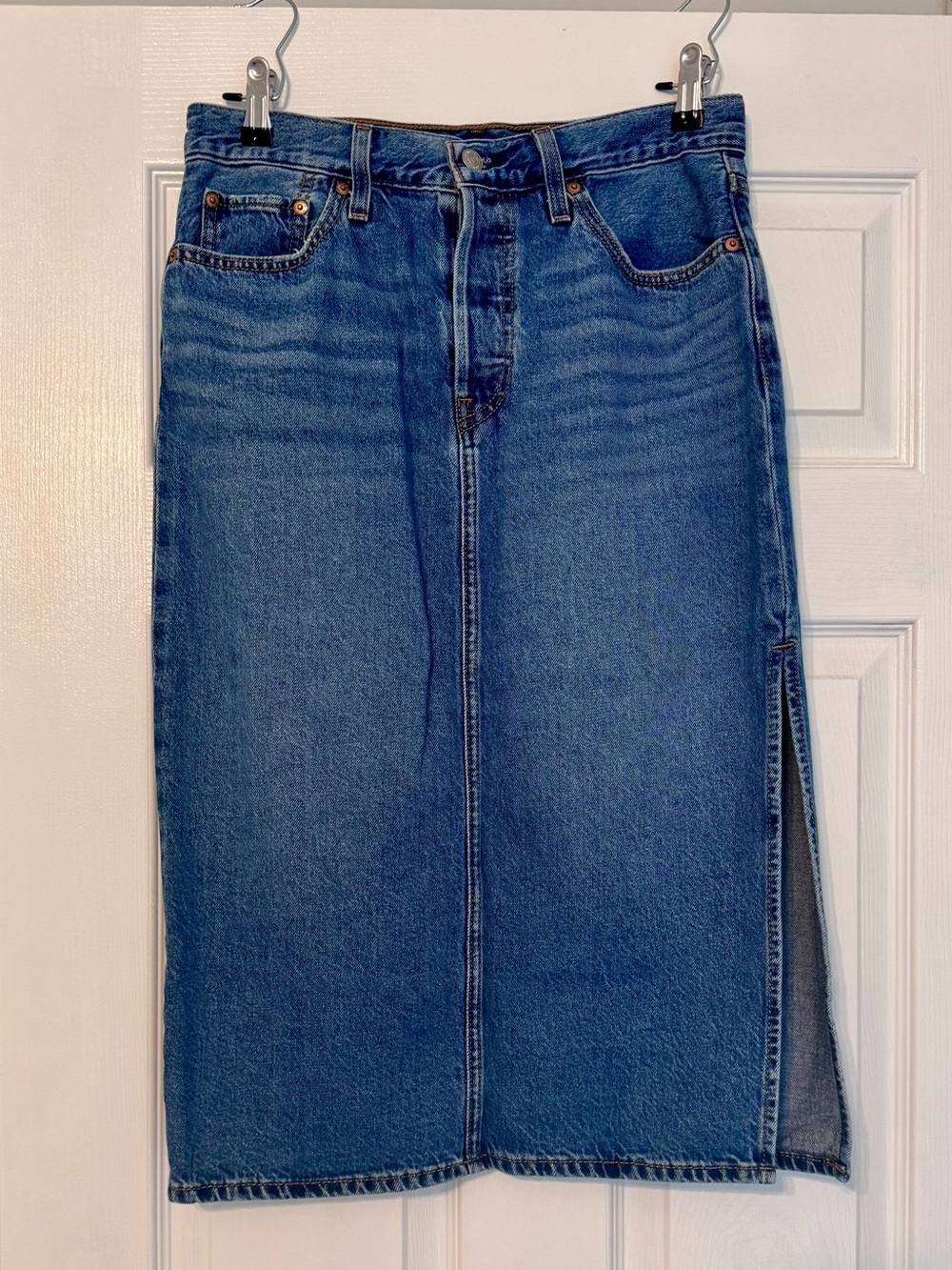 Levis Classic Blue Denim Midi Skirt